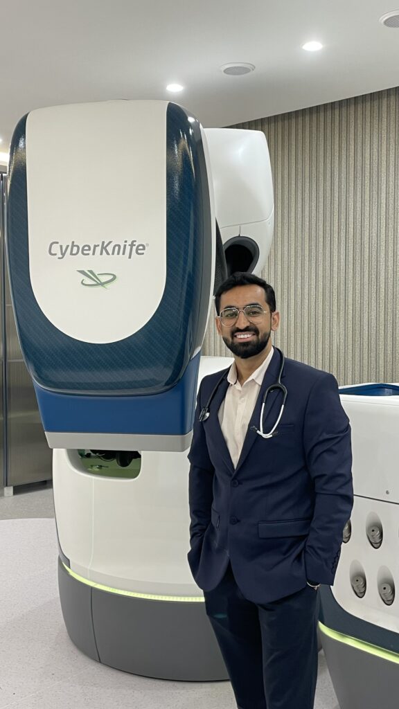 Dr. Neeraj Dhingra- Cyberknife Consultant